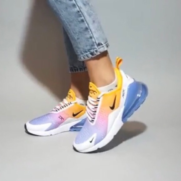 Nike Shoes - Nike Air Max 270. New in Box! Women’s Sz 6